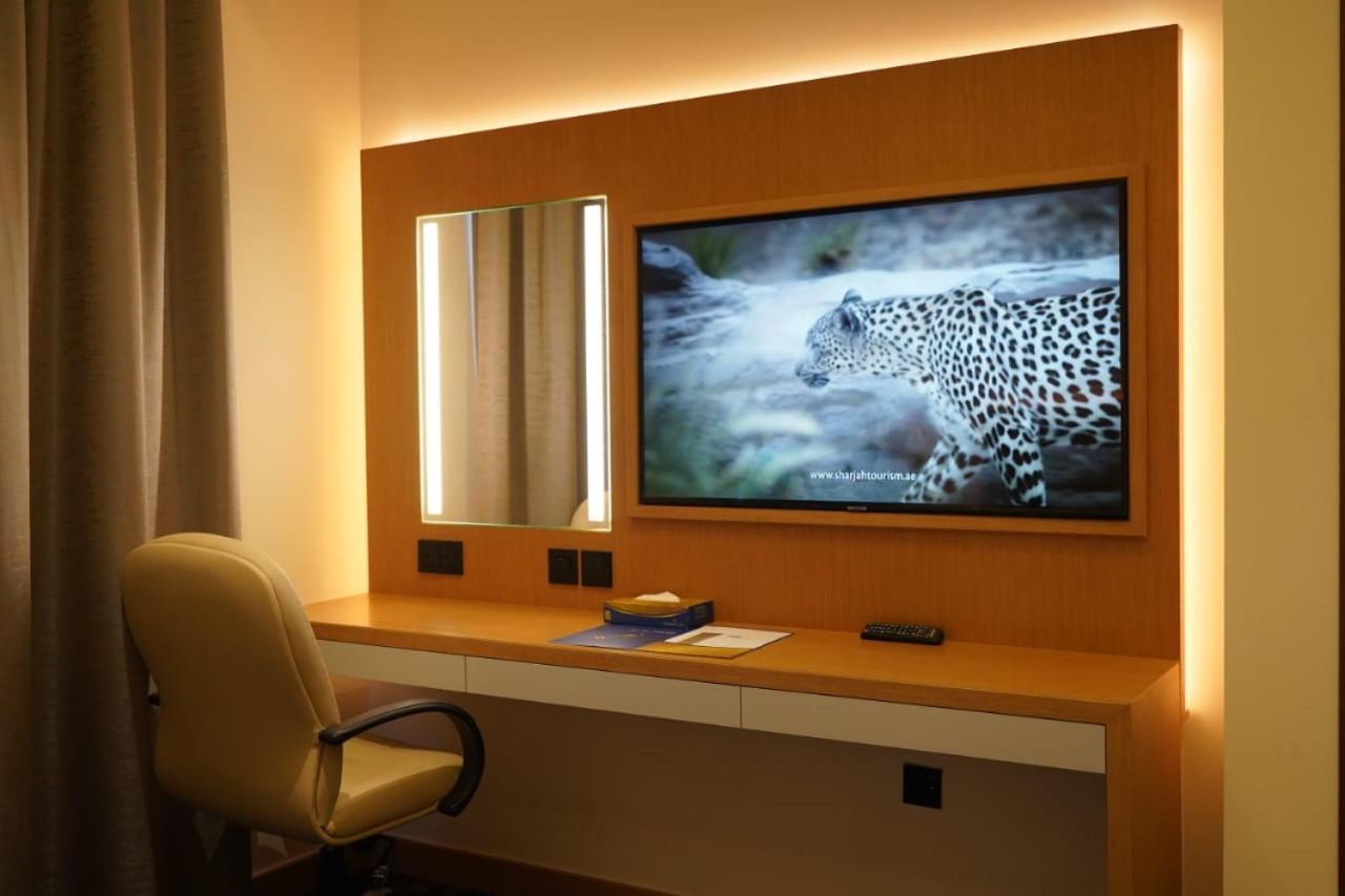 Al Hayat Hotel Sharjah Exteriör bild